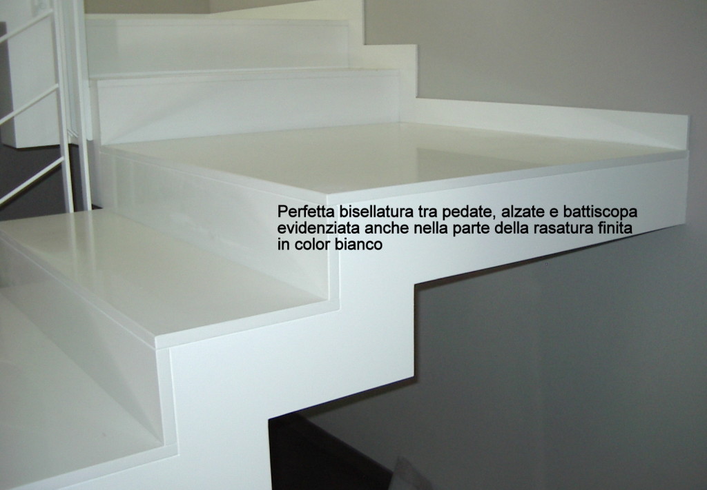 scala in agglomerato di quarzo - particolare della bisellatura